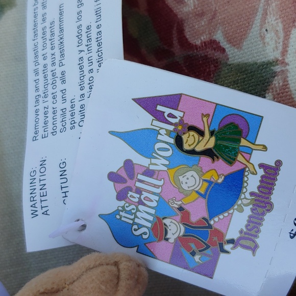 Vintage Disney Parks It's a Small World India Doll with Veil 9" x 5" NWT - Picture 5 of 11